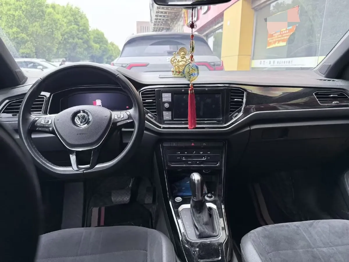 2019 Volkswagen T-Roc 1.4T 150HP L4 7DCT,autocango,china used car exporter,china ev exporter,chinese used car exporter,chinese used ev exporter