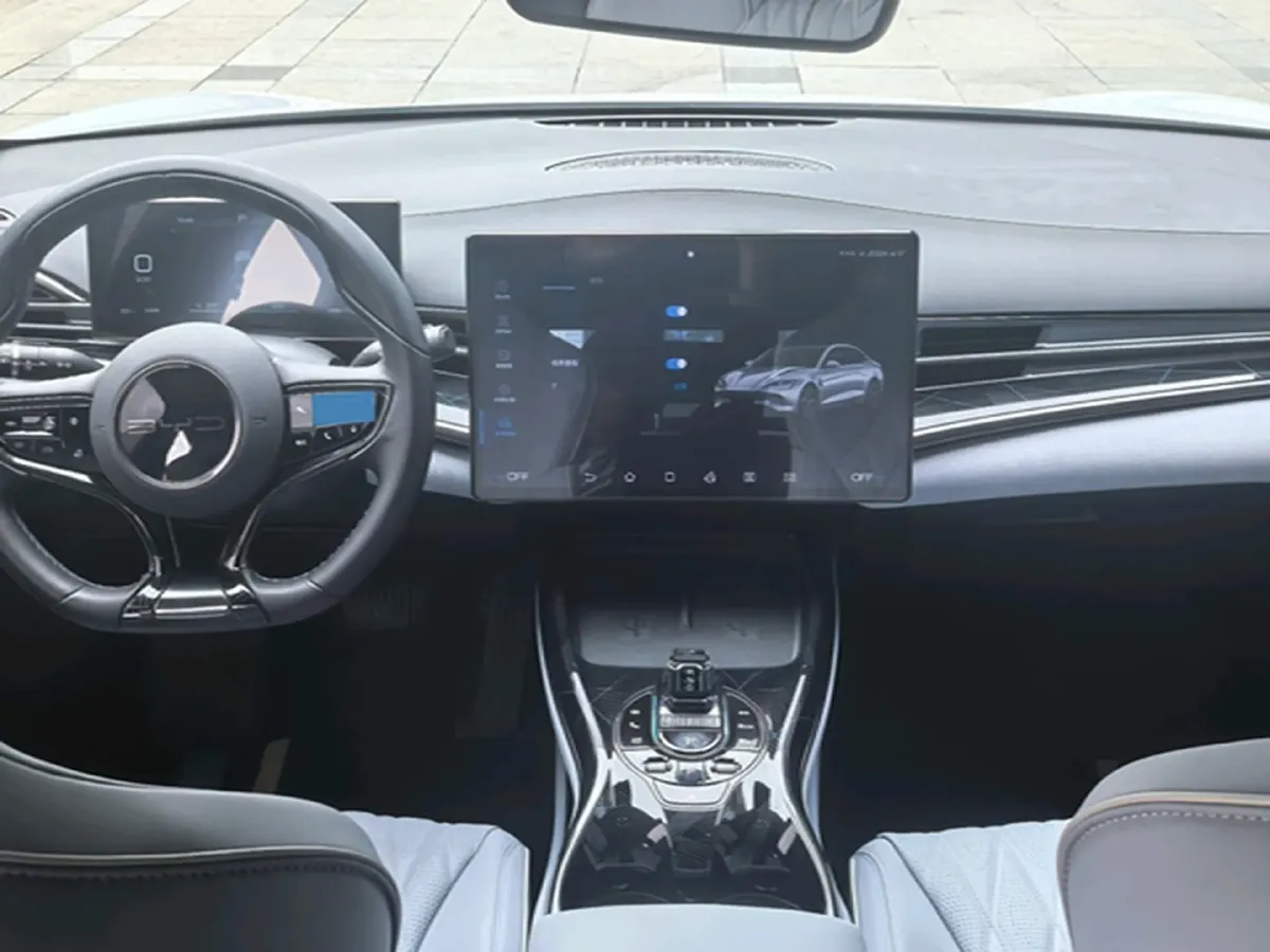 2022 MAXUS DaJia 5 BEV 70KWH,autocango,china used car exporter,china ev exporter,chinese used car exporter,chinese used ev exporter