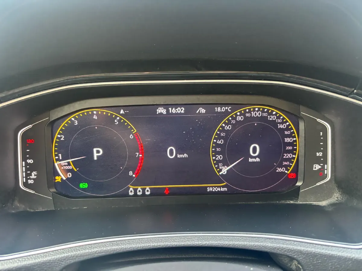 2021 Volkswagen T-Roc 1.4T 150HP L4 7DCT,autocango,china used car exporter,china ev exporter,chinese used car exporter,chinese used ev exporter