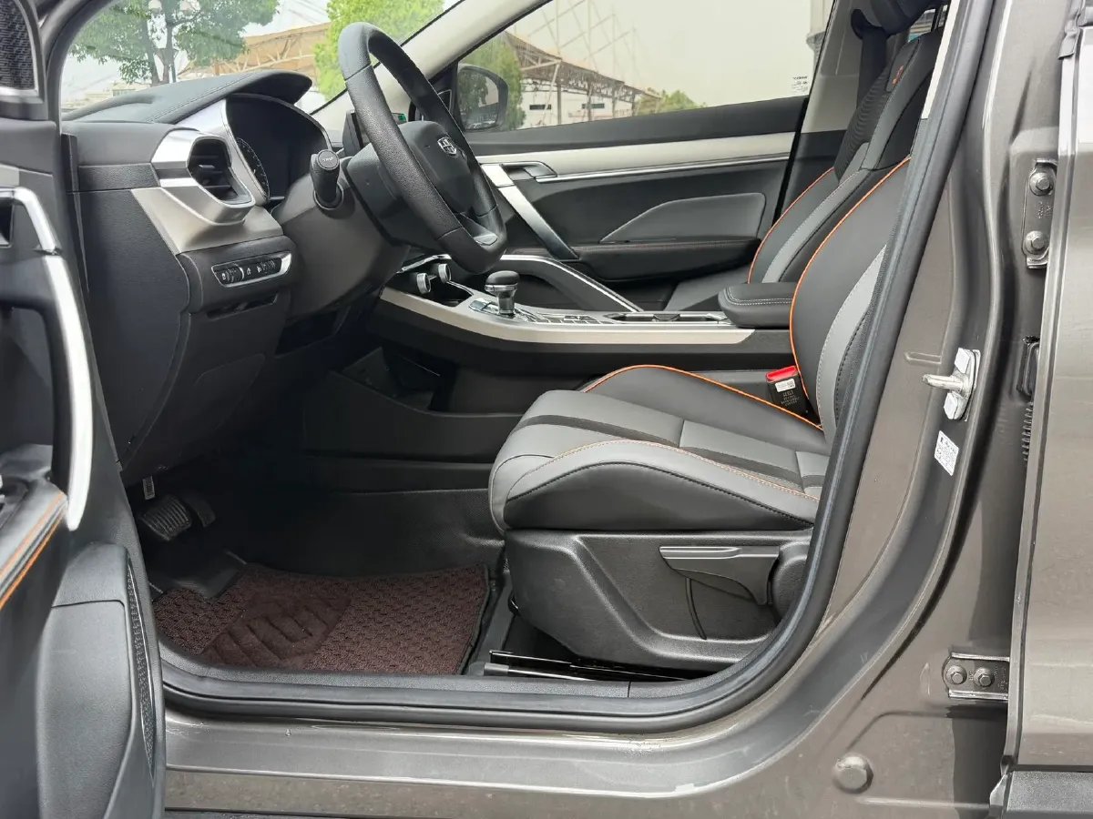 2024 Geely Coolray 1.5T 181HP L4 7DCT,autocango,china used car exporter,china ev exporter,chinese used car exporter,chinese used ev exporter