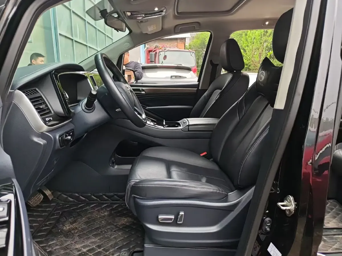 2023 GAC Trumpchi M8 2.0T 252HP L4 8AT,autocango,china used car exporter,china ev exporter,chinese used car exporter,chinese used ev exporter