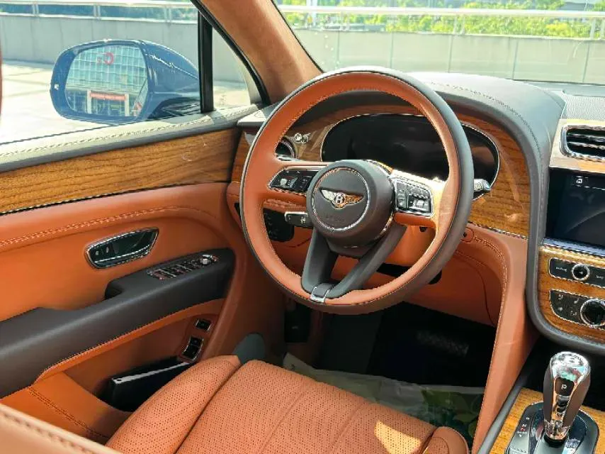 2022 Bentley Bentayga 4.0T 550HP V8 8AT,autocango,china used car exporter,china ev exporter,chinese used car exporter,chinese used ev exporter