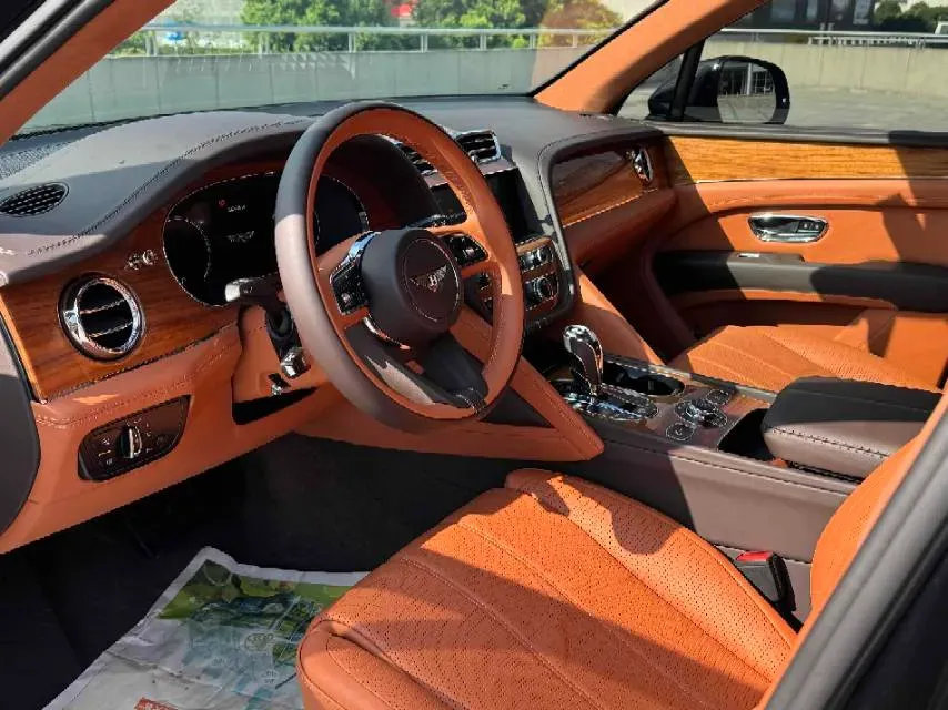 2022 Bentley Bentayga 4.0T 550HP V8 8AT,autocango,china used car exporter,china ev exporter,chinese used car exporter,chinese used ev exporter