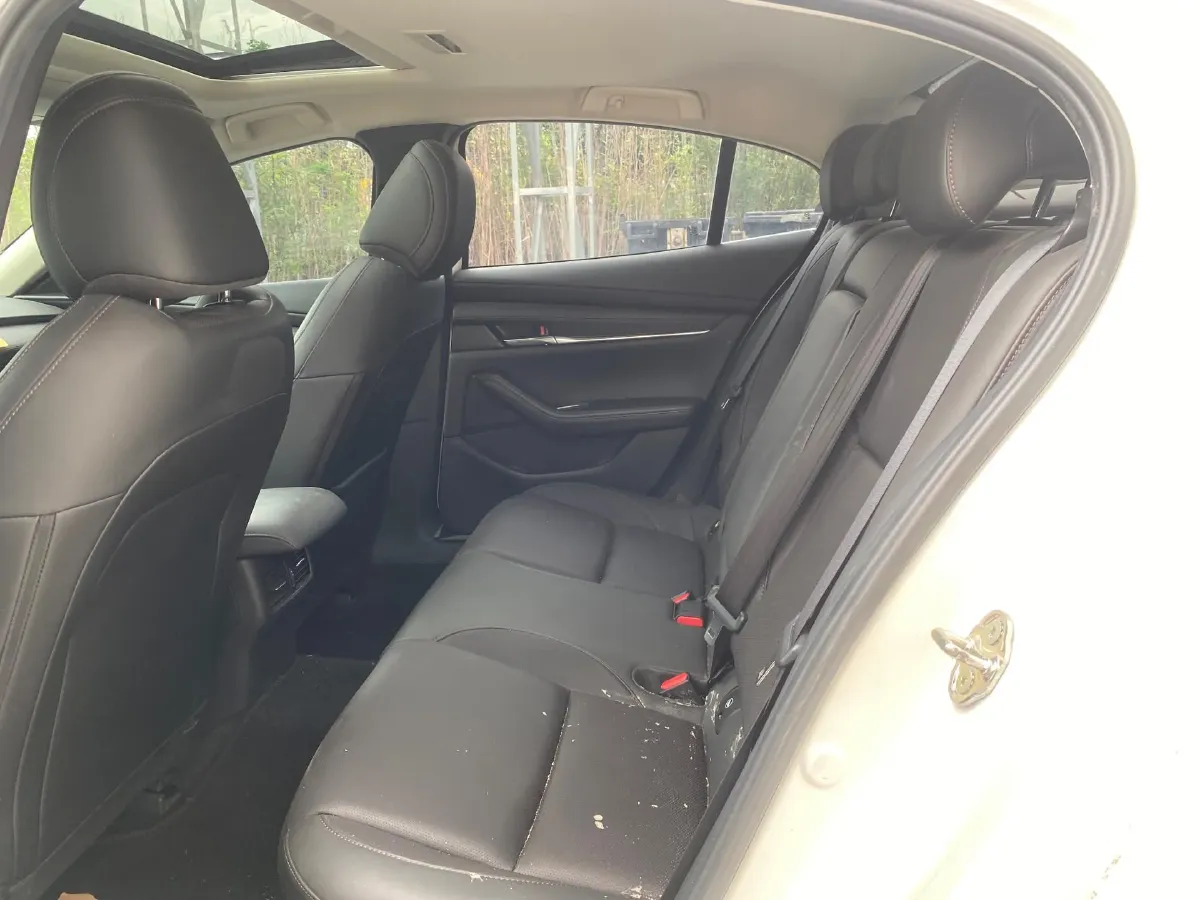 2023 Mazda 3 Axela 2.0L 158HP L4 6AT,autocango,china used car exporter,china ev exporter,chinese used car exporter,chinese used ev exporter