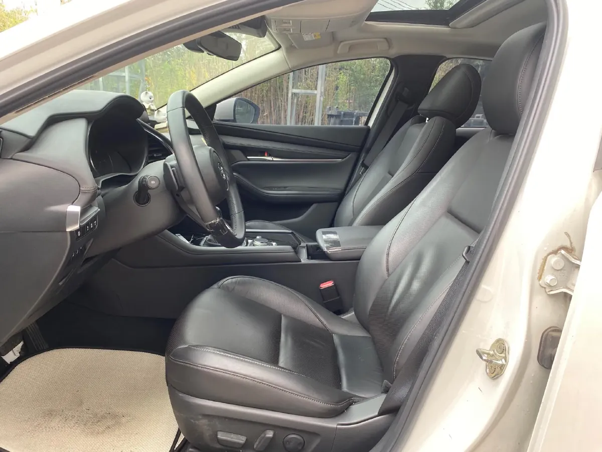 2023 Mazda 3 Axela 2.0L 158HP L4 6AT,autocango,china used car exporter,china ev exporter,chinese used car exporter,chinese used ev exporter