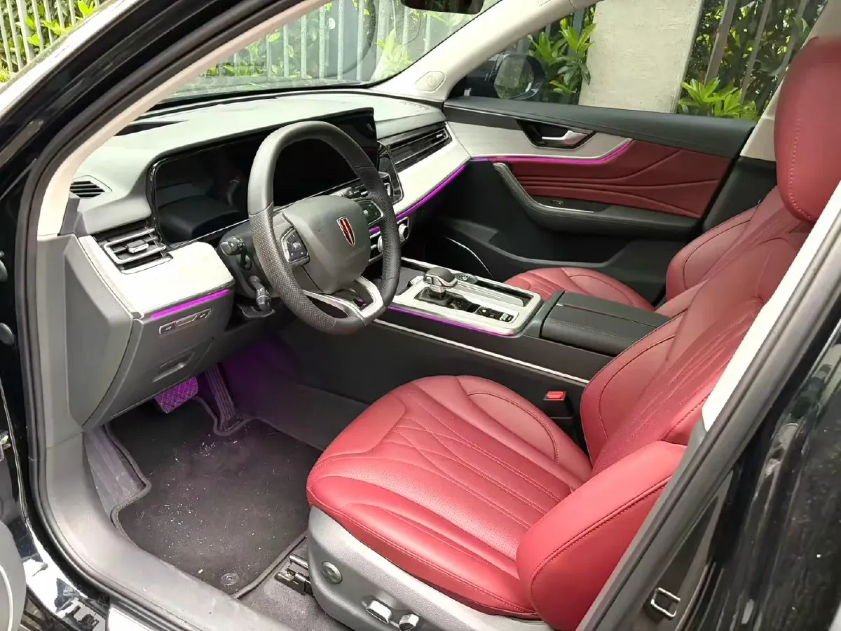 2025 HongQi HS5 2.0T 252HP L4 8AT,autocango,china used car exporter,china ev exporter,chinese used car exporter,chinese used ev exporter