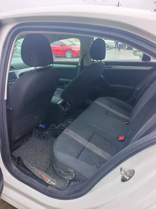 2019 Volkswagen T-Cross 1.4T 150HP L4 7DCT,autocango,china used car exporter,china ev exporter,chinese used car exporter,chinese used ev exporter