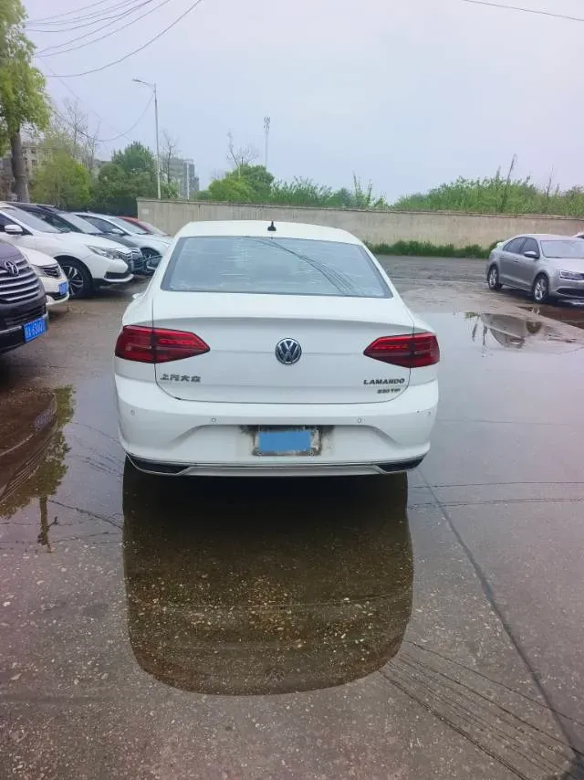 2019 Volkswagen T-Cross 1.4T 150HP L4 7DCT,autocango,china used car exporter,china ev exporter,chinese used car exporter,chinese used ev exporter