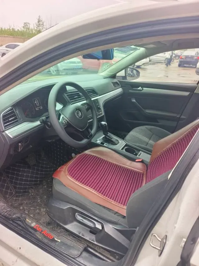 2019 Volkswagen T-Cross 1.4T 150HP L4 7DCT,autocango,china used car exporter,china ev exporter,chinese used car exporter,chinese used ev exporter