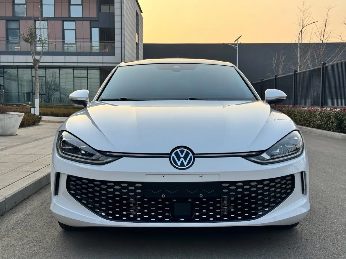 2023 Volkswagen Lamando 1.4T 150HP L4 7DCT,autocango,china used car exporter,china ev exporter,chinese used car exporter,chinese used ev exporter