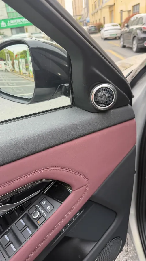 2024 Land Rover Range Rover Evoque 2.0T 249HP L4 9AT,autocango,china used car exporter,china ev exporter,chinese used car exporter,chinese used ev exporter