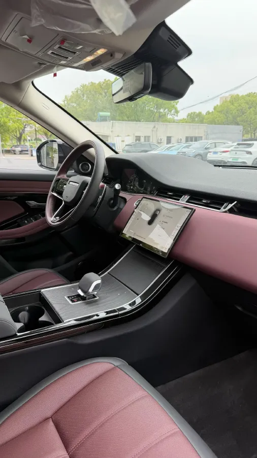 2024 Land Rover Range Rover Evoque 2.0T 249HP L4 9AT,autocango,china used car exporter,china ev exporter,chinese used car exporter,chinese used ev exporter