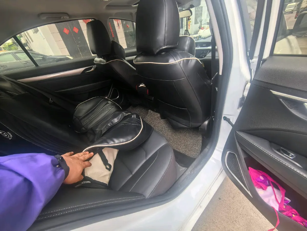 2020 Geely Emgrand 1.5L 109HP L4 CVT,autocango,china used car exporter,china ev exporter,chinese used car exporter,chinese used ev exporter