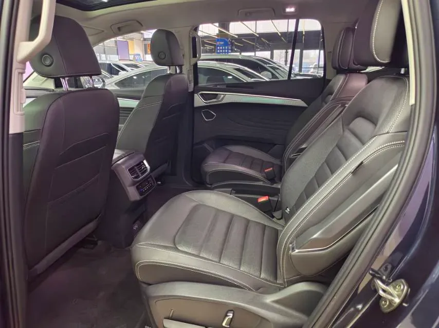 2021 Volkswagen Talagon 2.0T 220HP L4 7DCT,autocango,china used car exporter,china ev exporter,chinese used car exporter,chinese used ev exporter