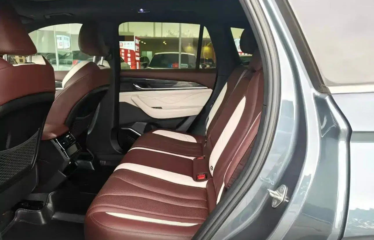 2021 Geely Monjaro 2.0T 218HP L4 7DCT,autocango,china used car exporter,china ev exporter,chinese used car exporter,chinese used ev exporter