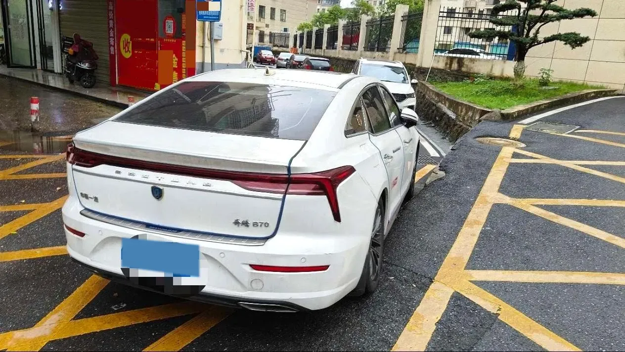 2022 DongFeng Fengon Fengon 580 1.5T 184HP L4 6AT,autocango,china used car exporter,china ev exporter,chinese used car exporter,chinese used ev exporter