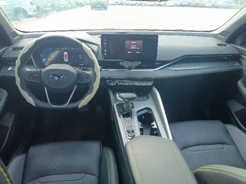 2023 Geely Preface 1.5T 181HP L4 7DCT,autocango,china used car exporter,china ev exporter,chinese used car exporter,chinese used ev exporter
