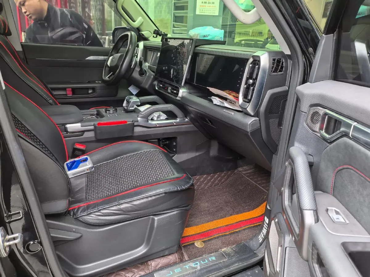 2023 Jetour Traveller 2.0T 254HP L4 7DCT,autocango,china used car exporter,china ev exporter,chinese used car exporter,chinese used ev exporter