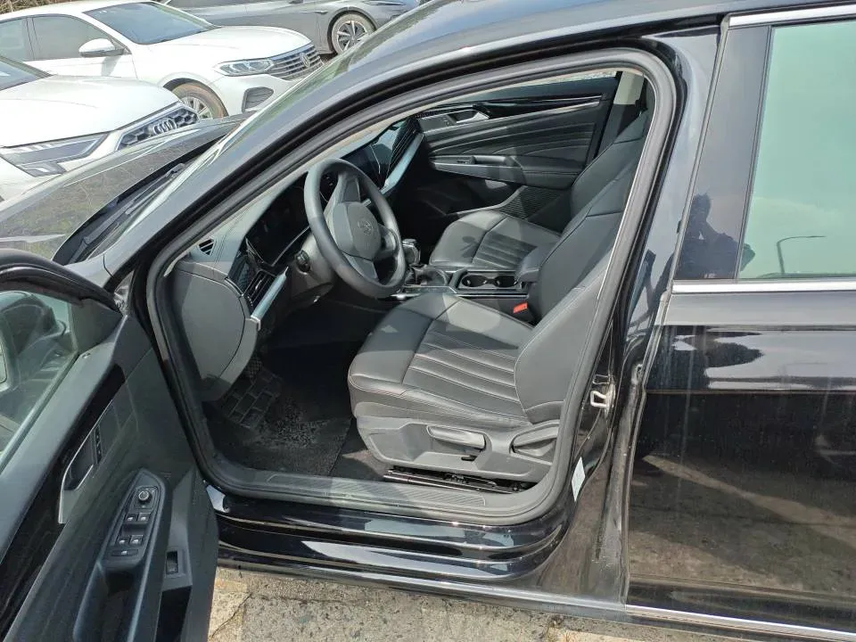 2023 Volkswagen Passat 1.4T 150HP L4 7DCT,autocango,china used car exporter,china ev exporter,chinese used car exporter,chinese used ev exporter