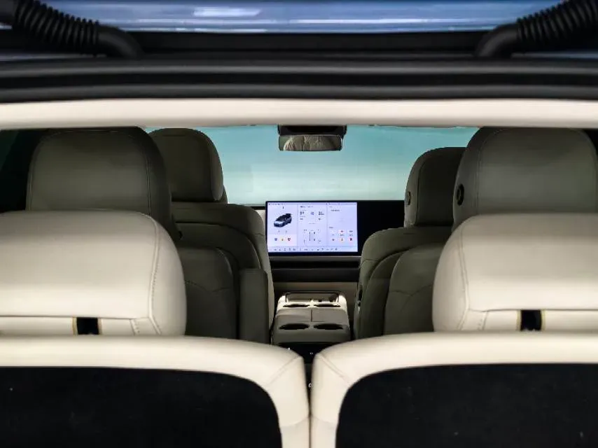 2025 Li i8 BEV,autocango,china used car exporter,china ev exporter,chinese used car exporter,chinese used ev exporter