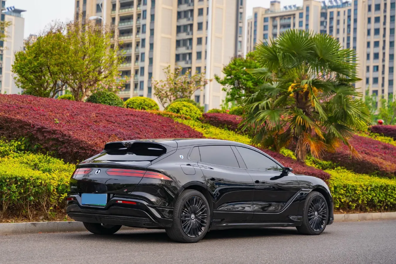 2024 Denza DenzaZ9GT 2.0T 207HP L4 E-CVT PHEV 38.5KWH,autocango,china used car exporter,china ev exporter,chinese used car exporter,chinese used ev exporter