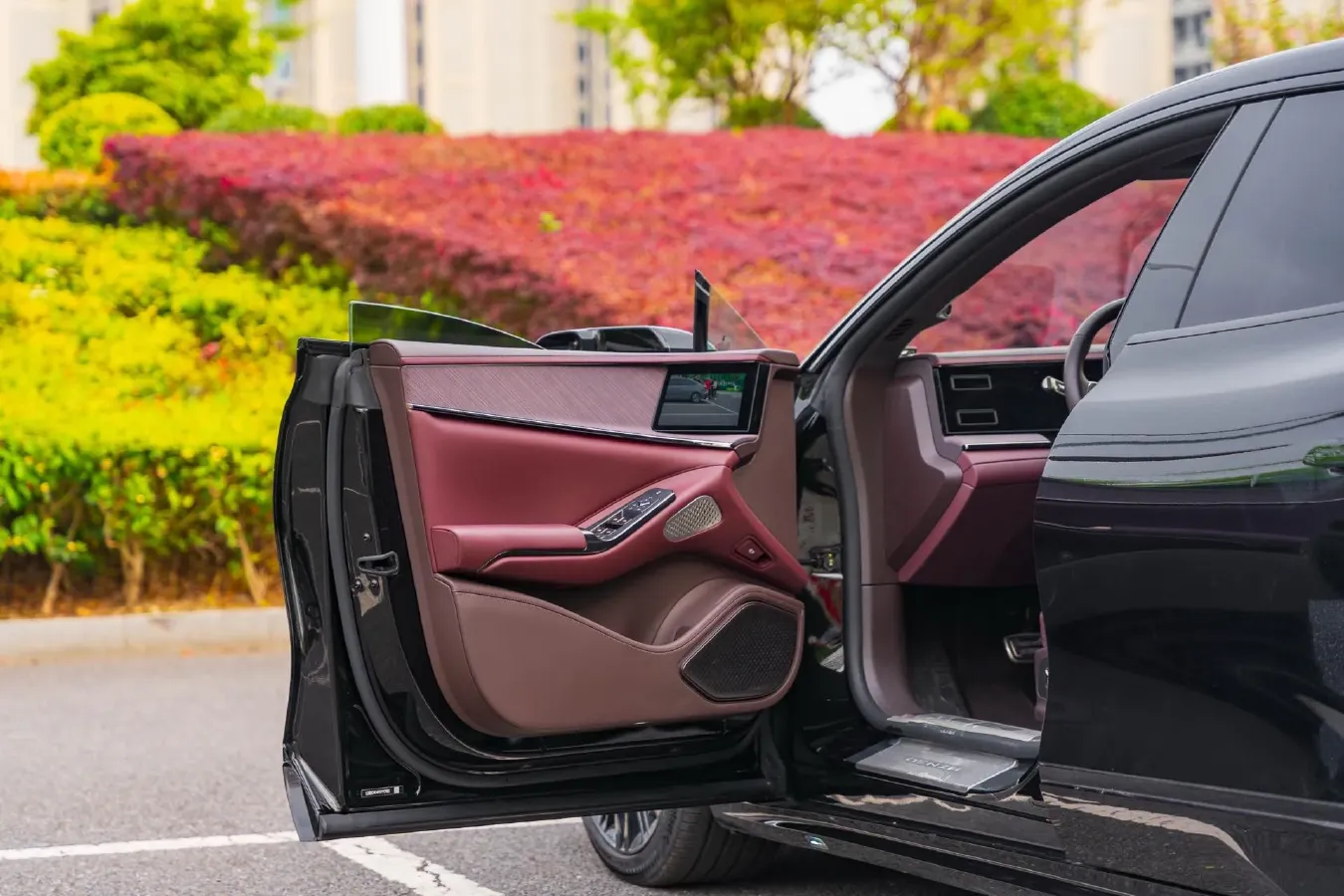 2024 Denza DenzaZ9GT 2.0T 207HP L4 E-CVT PHEV 38.5KWH,autocango,china used car exporter,china ev exporter,chinese used car exporter,chinese used ev exporter