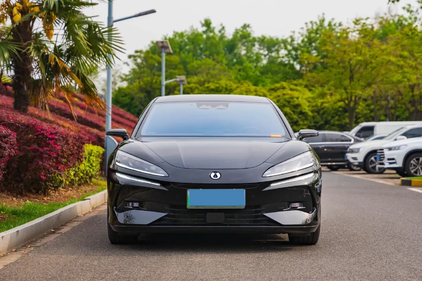 2024 Denza DenzaZ9GT 2.0T 207HP L4 E-CVT PHEV 38.5KWH,autocango,china used car exporter,china ev exporter,chinese used car exporter,chinese used ev exporter