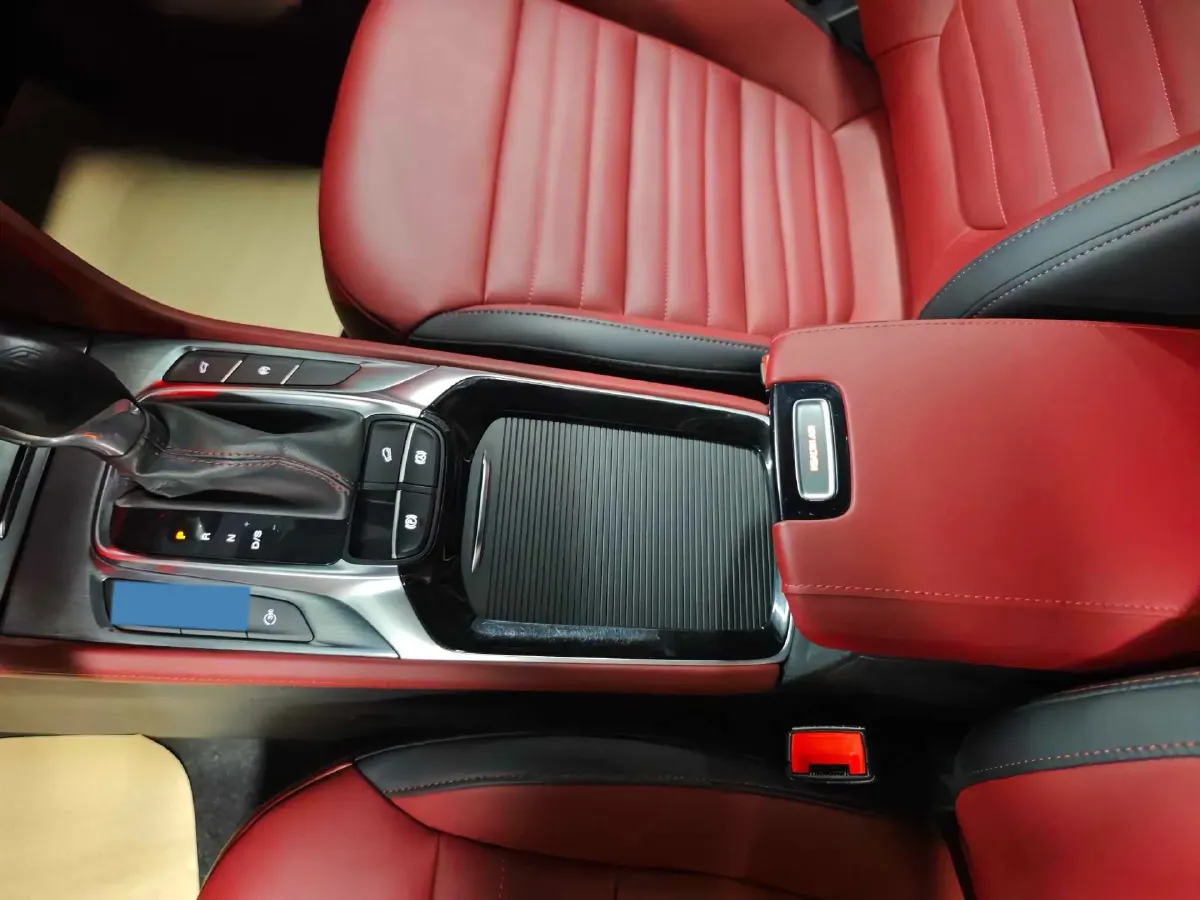 2018 MG HS 2.0T 231HP L4 6DCT,autocango,china used car exporter,china ev exporter,chinese used car exporter,chinese used ev exporter