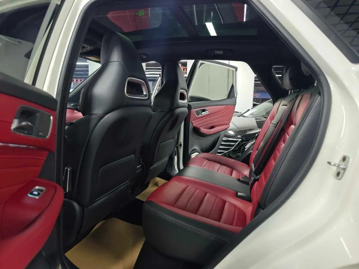 2018 MG HS 2.0T 231HP L4 6DCT,autocango,china used car exporter,china ev exporter,chinese used car exporter,chinese used ev exporter