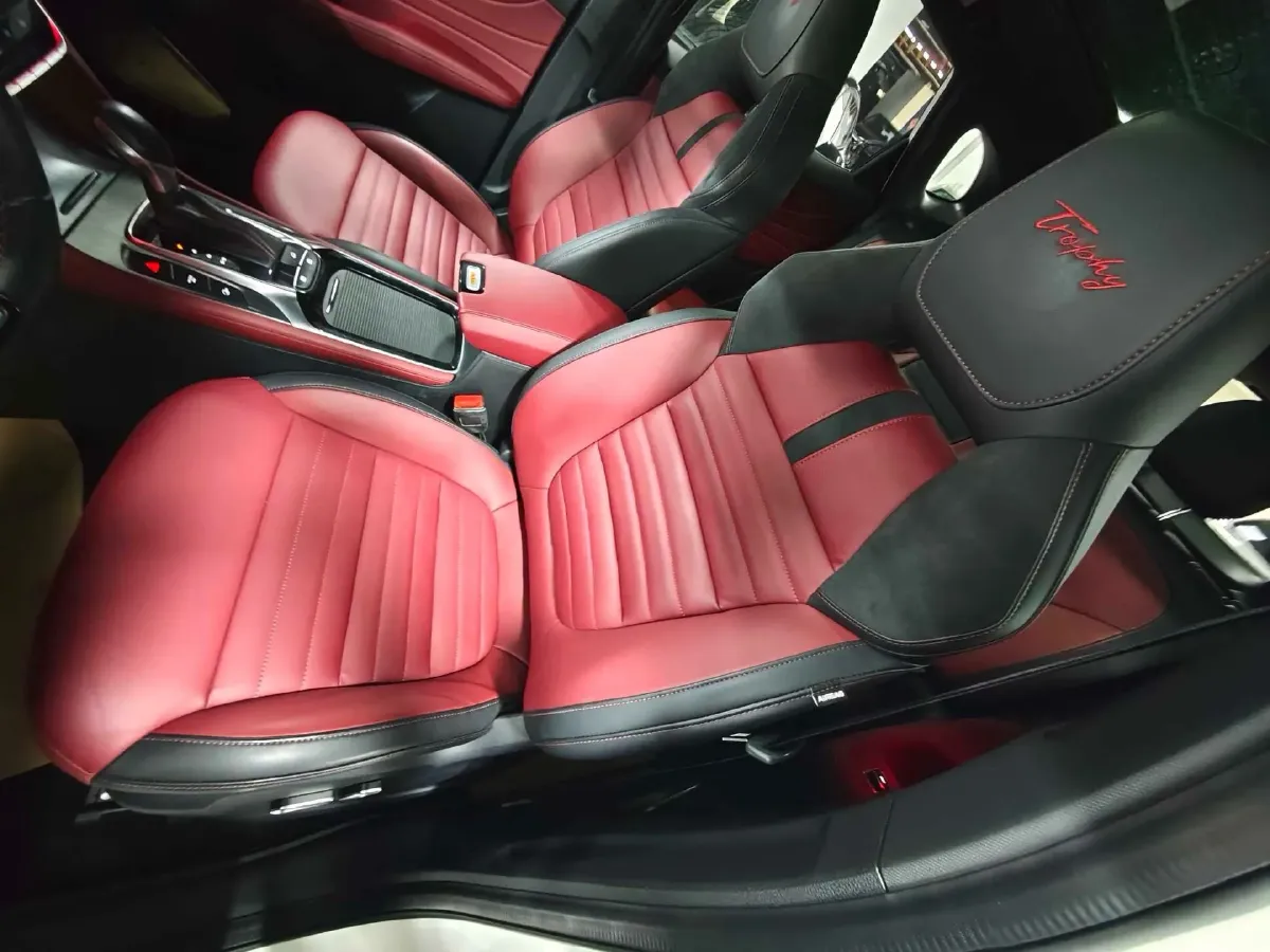 2018 MG HS 2.0T 231HP L4 6DCT,autocango,china used car exporter,china ev exporter,chinese used car exporter,chinese used ev exporter