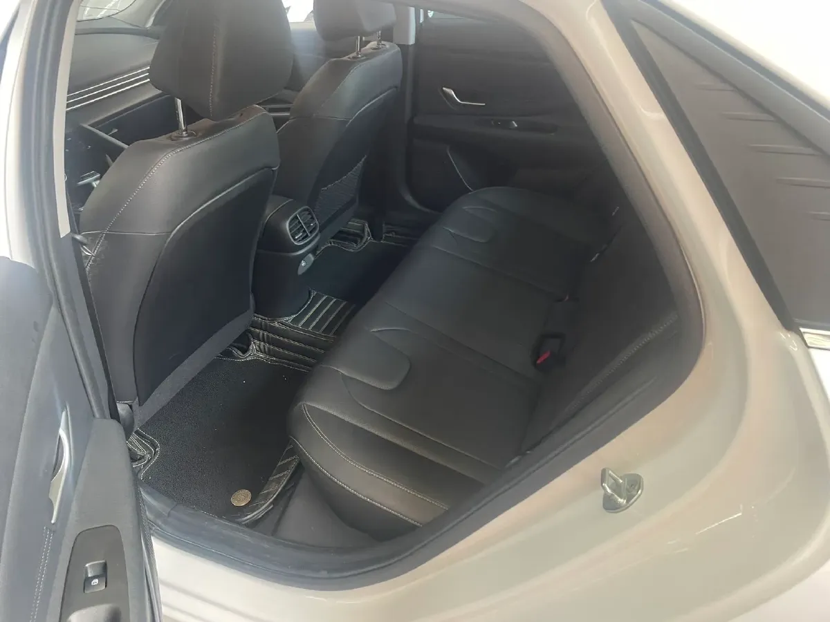 2023 Hyundai Elantra 1.5L 115HP L4 CVT,autocango,china used car exporter,china ev exporter,chinese used car exporter,chinese used ev exporter