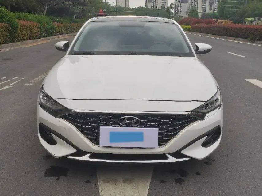 2019 Hyundai La Festa 1.6T 204HP L4 7DCT,autocango,china used car exporter,china ev exporter,chinese used car exporter,chinese used ev exporter