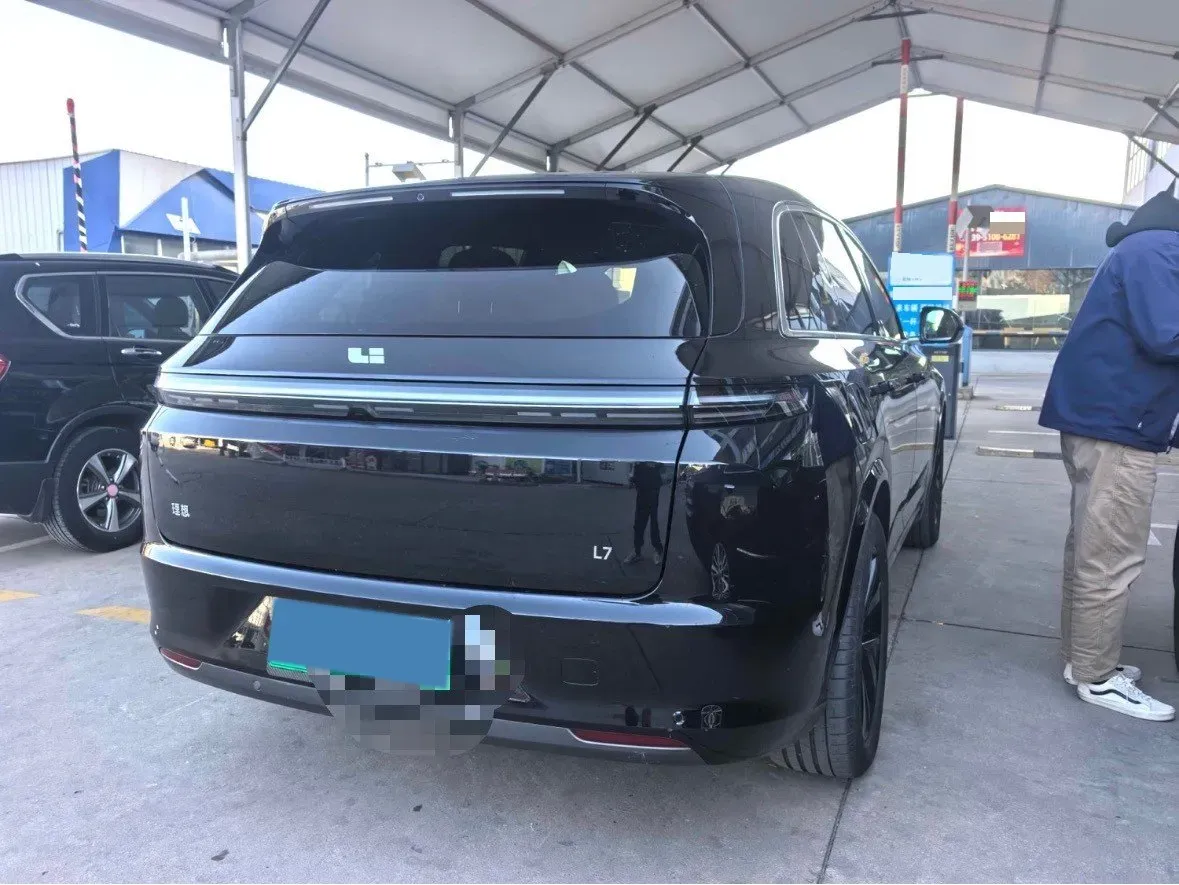 2023 Li L7 Range Extended 154HP REEV 40.9KWH,autocango,china used car exporter,china ev exporter,chinese used car exporter,chinese used ev exporter