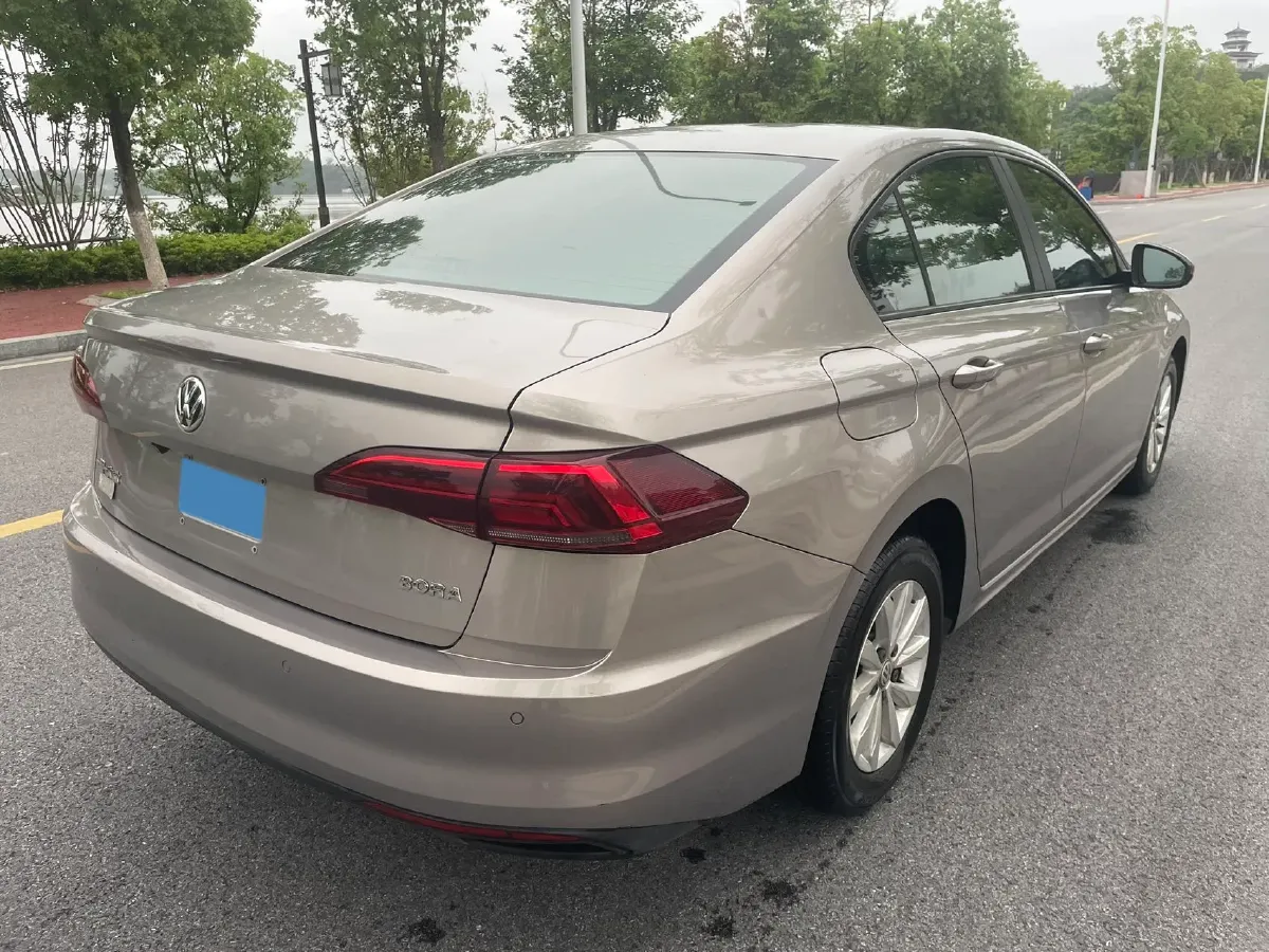 2019 Bestune T77 1.2T 143HP L4 7DCT,autocango,china used car exporter,china ev exporter,chinese used car exporter,chinese used ev exporter