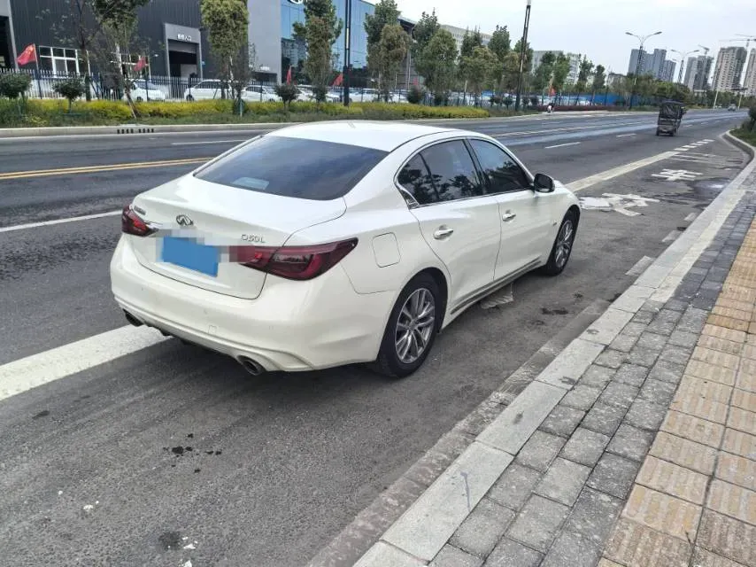 2022 Infiniti Q50L 2.0T 211HP L4 7AT,autocango,china used car exporter,china ev exporter,chinese used car exporter,chinese used ev exporter