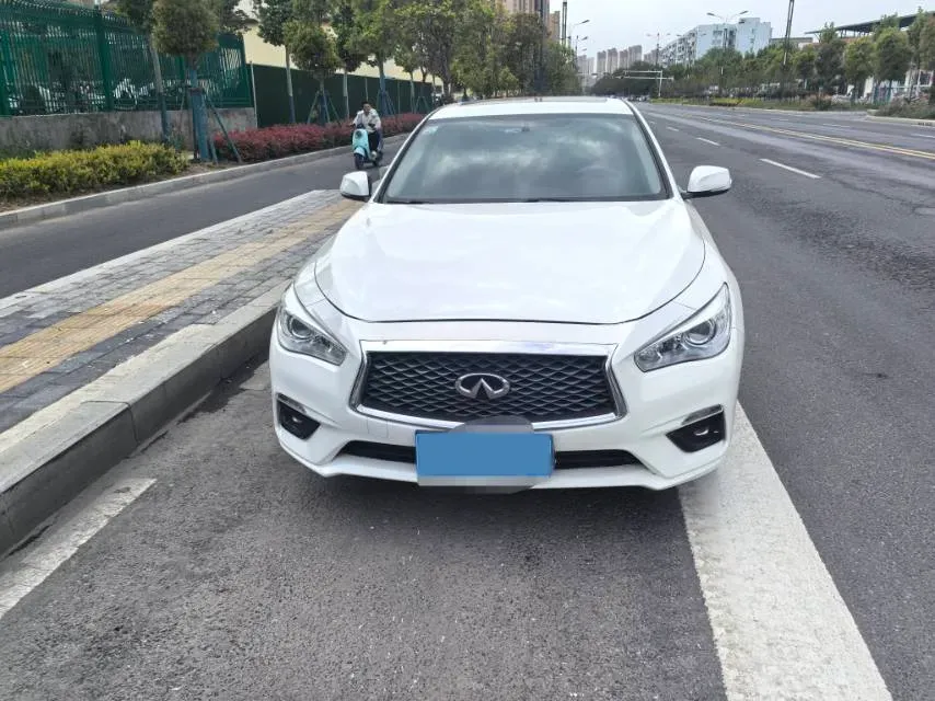 2022 Infiniti Q50L 2.0T 211HP L4 7AT,autocango,china used car exporter,china ev exporter,chinese used car exporter,chinese used ev exporter