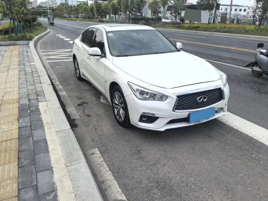 2022 Infiniti Q50L 2.0T 211HP L4 7AT,autocango,china used car exporter,china ev exporter,chinese used car exporter,chinese used ev exporter