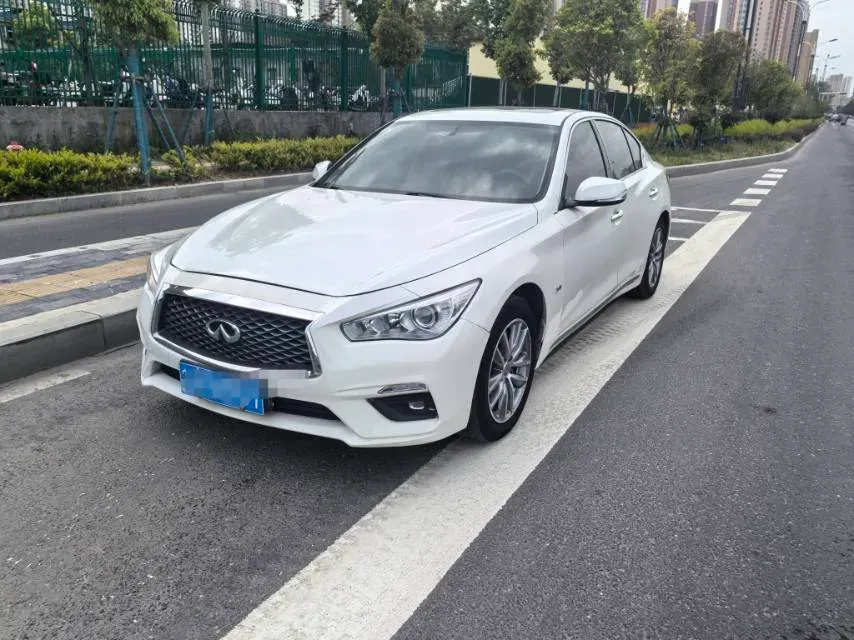 2022 Infiniti Q50L 2.0T 211HP L4 7AT,autocango,china used car exporter,china ev exporter,chinese used car exporter,chinese used ev exporter
