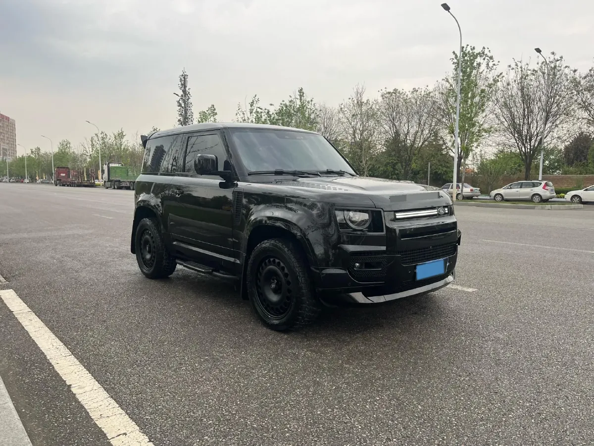 2022 Land Rover Defender 2.0T 300HP L4 8AT,autocango,china used car exporter,china ev exporter,chinese used car exporter,chinese used ev exporter