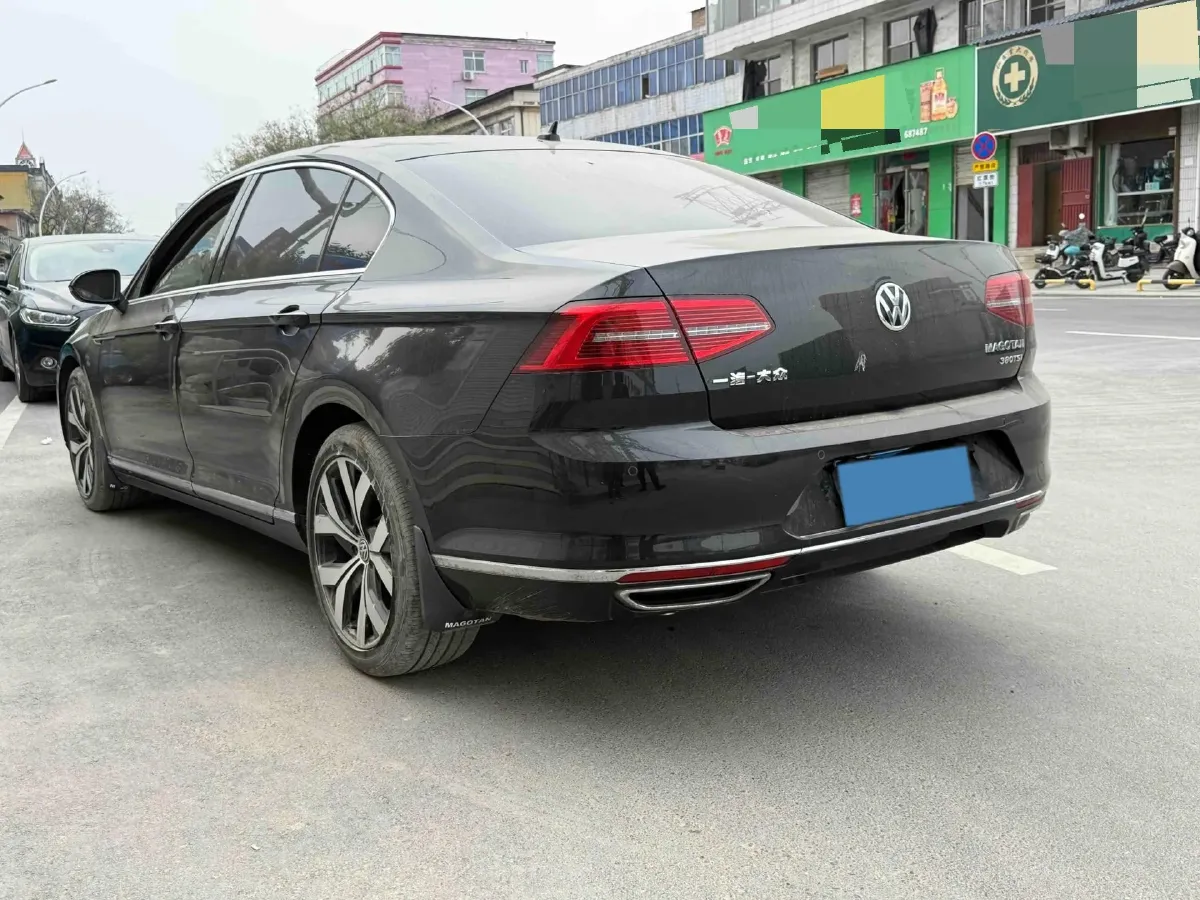 2018 Volkswagen Magotan 1.8T 180HP L4 7DCT,autocango,china used car exporter,china ev exporter,chinese used car exporter,chinese used ev exporter