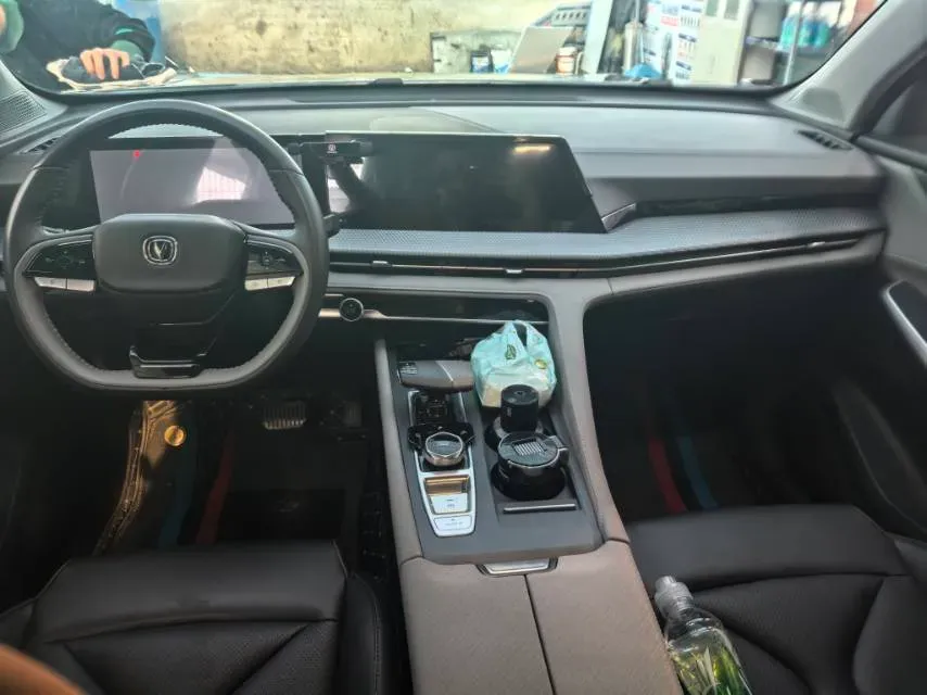 2022 ChangAn CS75 Plus 1.5T 178HP L4 6AT,autocango,china used car exporter,china ev exporter,chinese used car exporter,chinese used ev exporter