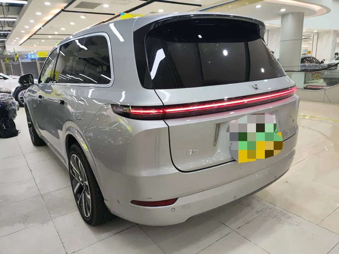 2024 Li L9 Range Extended 154HP REEV 52.3KWH,autocango,china used car exporter,china ev exporter,chinese used car exporter,chinese used ev exporter