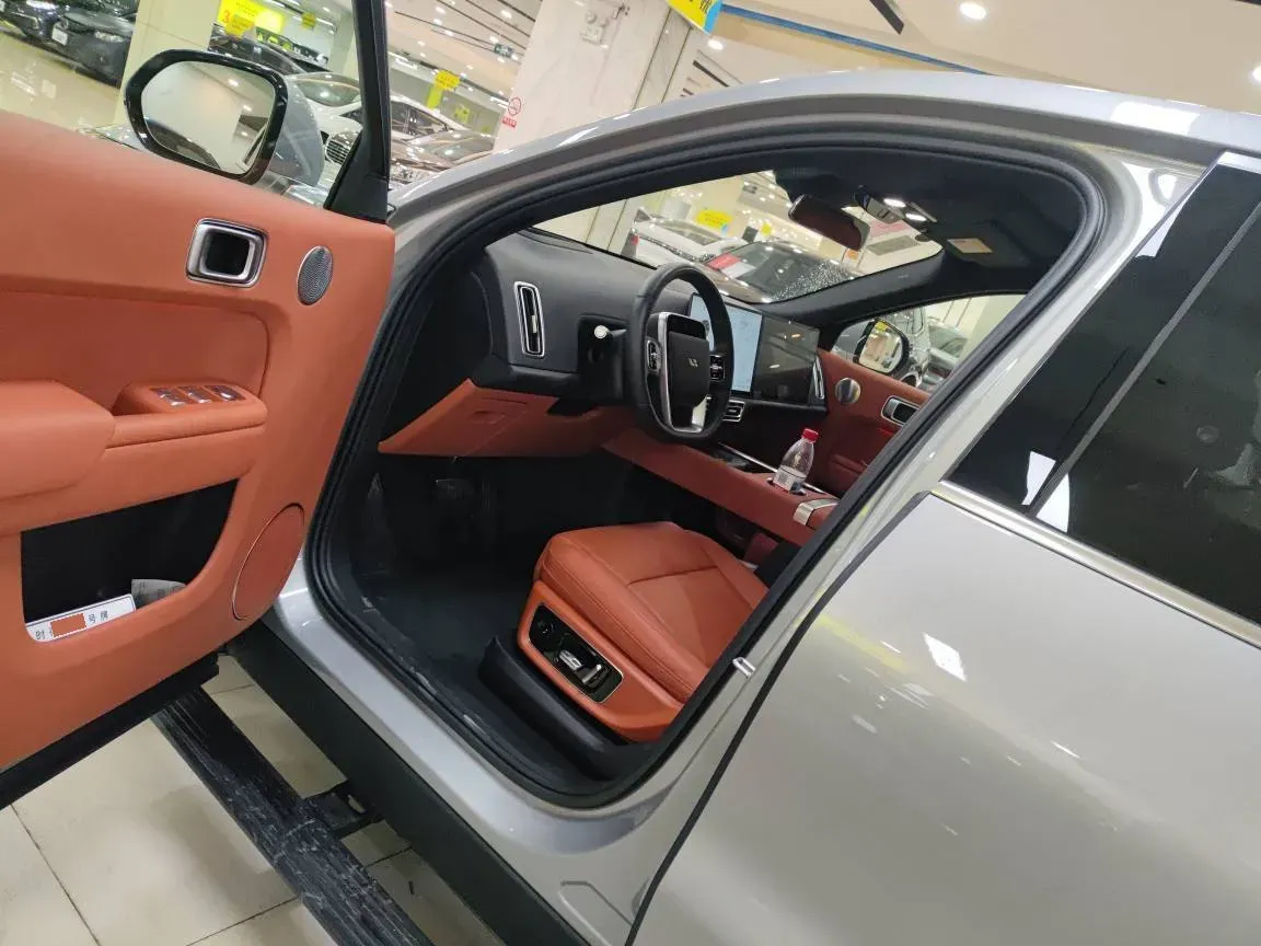 2024 Li L9 Range Extended 154HP REEV 52.3KWH,autocango,china used car exporter,china ev exporter,chinese used car exporter,chinese used ev exporter