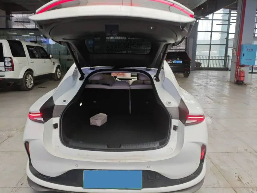 2024 IM L6 BEV 75KWH,autocango,china used car exporter,china ev exporter,chinese used car exporter,chinese used ev exporter