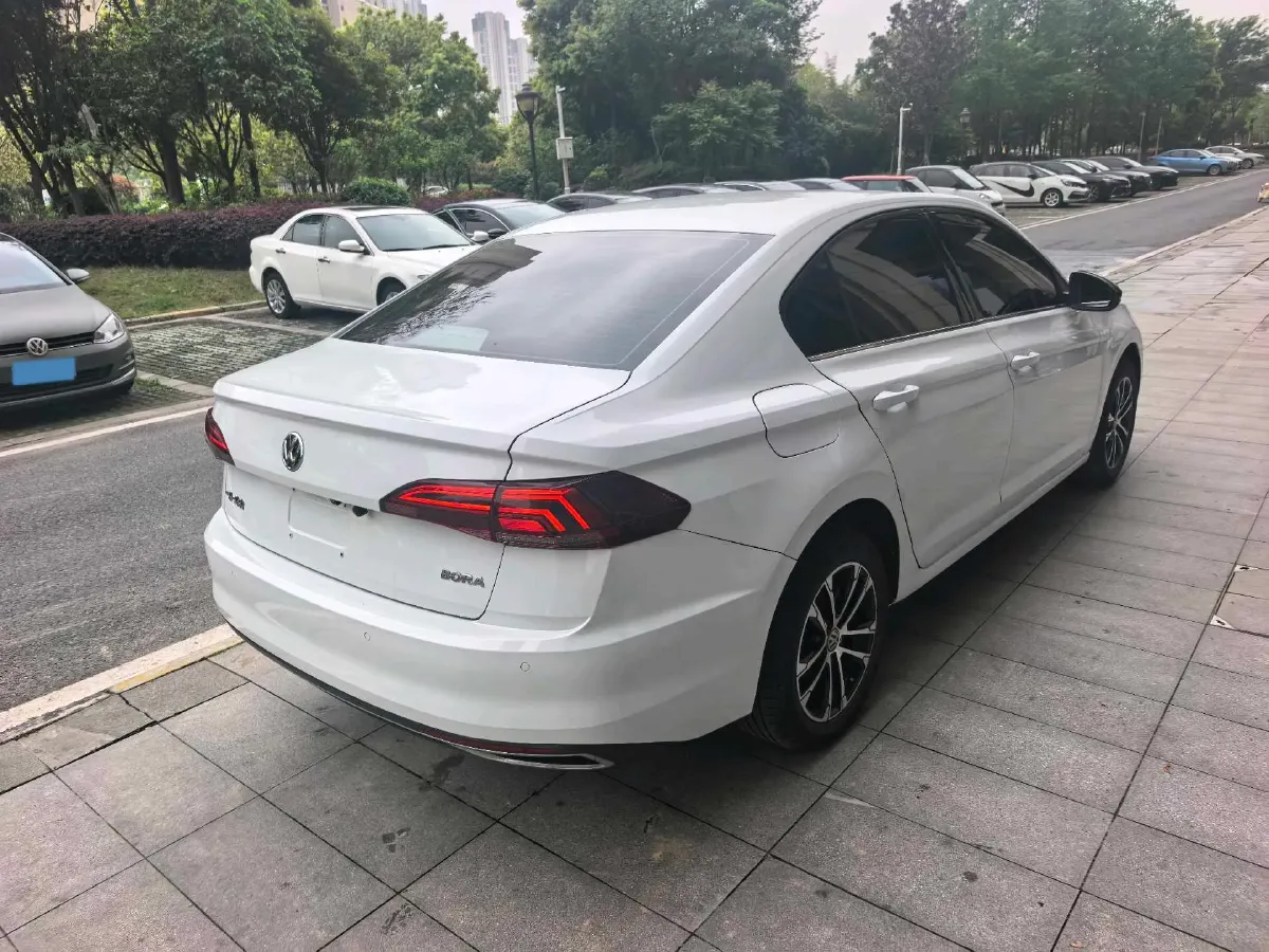 2019 Bestune T77 1.2T 143HP L4 7DCT,autocango,china used car exporter,china ev exporter,chinese used car exporter,chinese used ev exporter