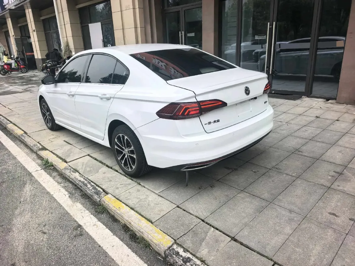 2019 Bestune T77 1.2T 143HP L4 7DCT,autocango,china used car exporter,china ev exporter,chinese used car exporter,chinese used ev exporter