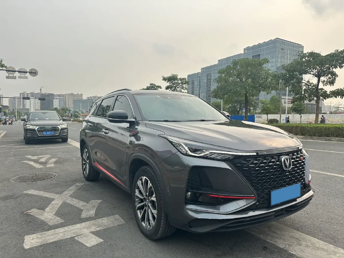 2021 ChangAn CS75 Plus 2.0T 233HP L4 8AT,autocango,china used car exporter,china ev exporter,chinese used car exporter,chinese used ev exporter