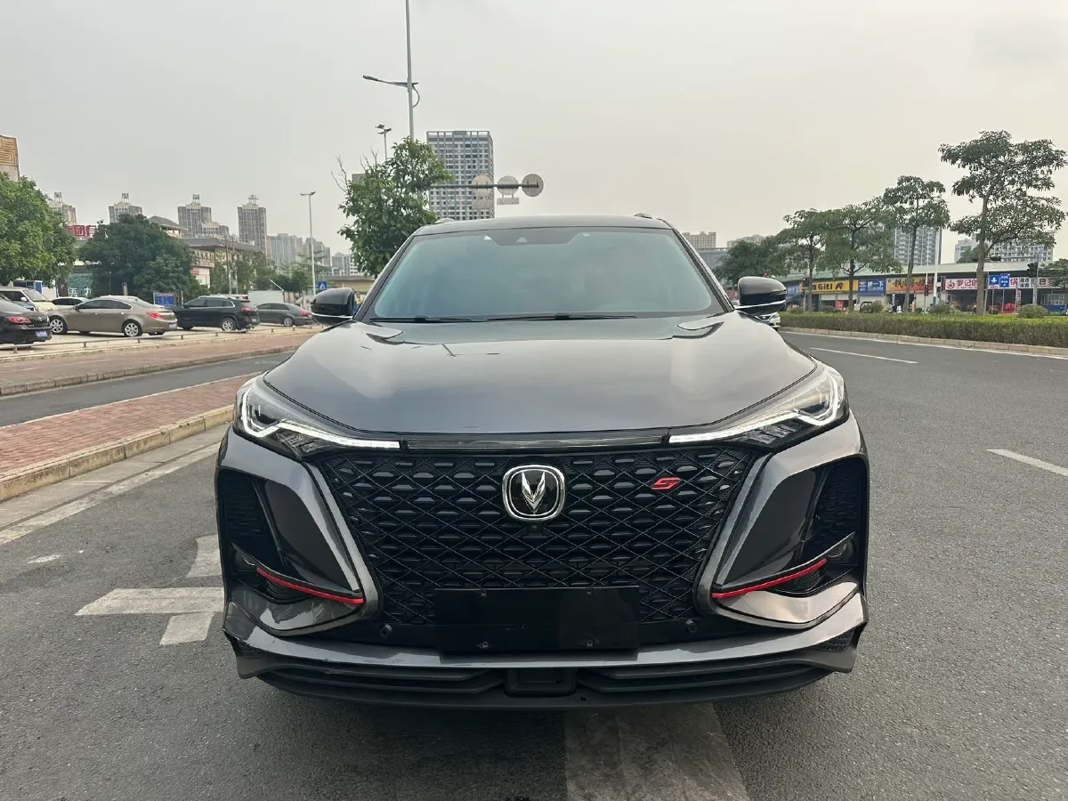 2021 ChangAn CS75 Plus 2.0T 233HP L4 8AT,autocango,china used car exporter,china ev exporter,chinese used car exporter,chinese used ev exporter