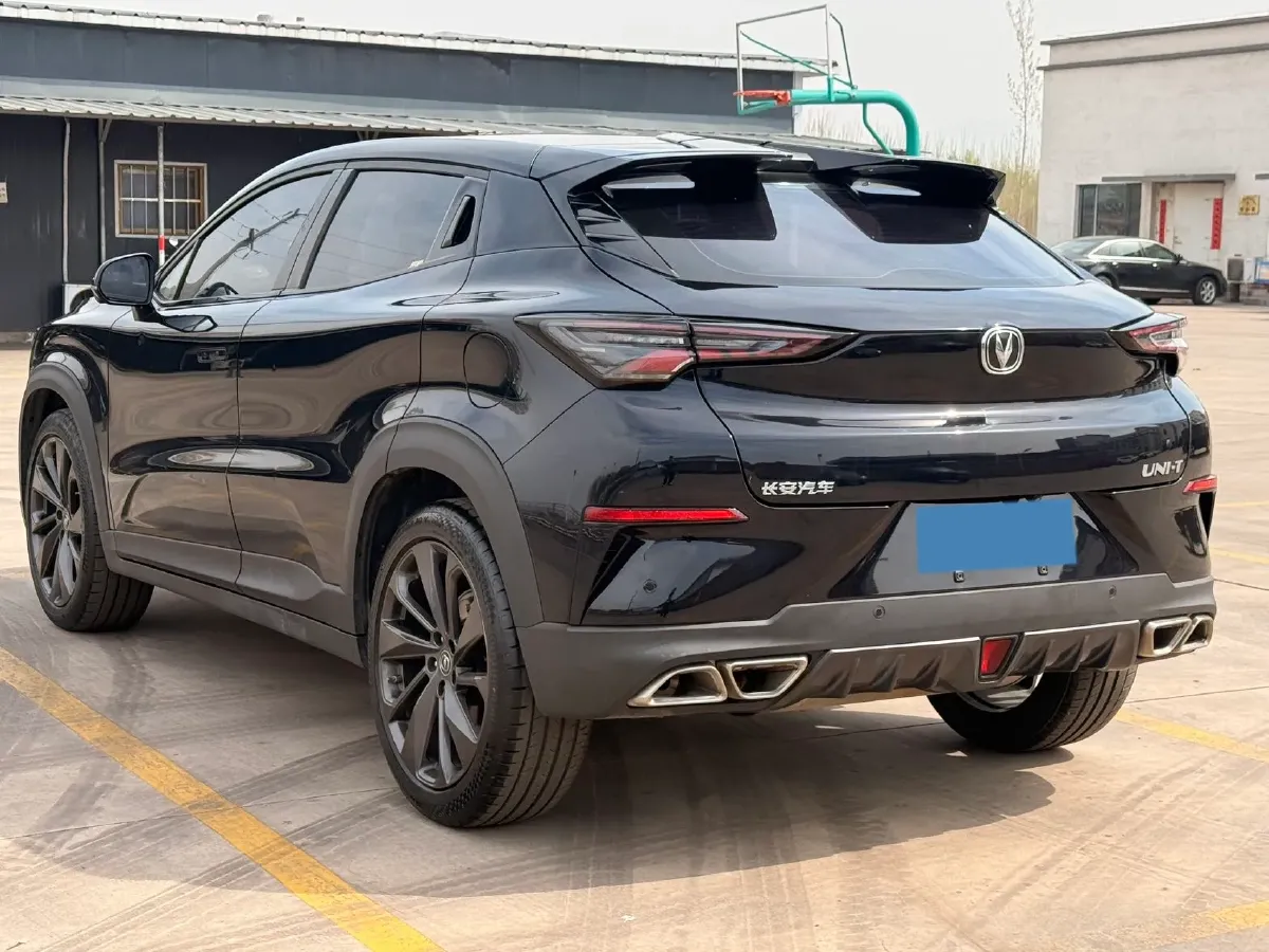 2021 ChangAn UNI-T 1.5T 180HP L4 7DCT,autocango,china used car exporter,china ev exporter,chinese used car exporter,chinese used ev exporter
