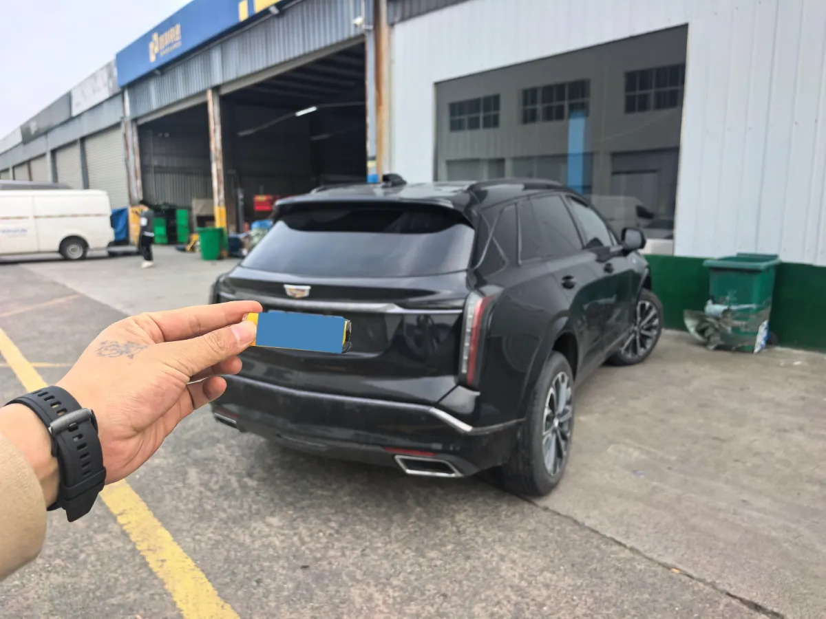 2025 Cadillac XT5 2.0T 237HP L4 9AT,autocango,china used car exporter,china ev exporter,chinese used car exporter,chinese used ev exporter